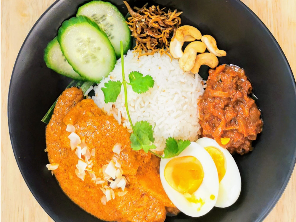 Traditional Nasi Lemak with Chicken
